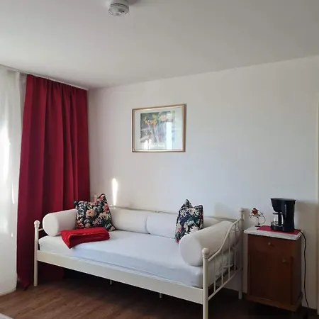 Forsthaus Apartment *